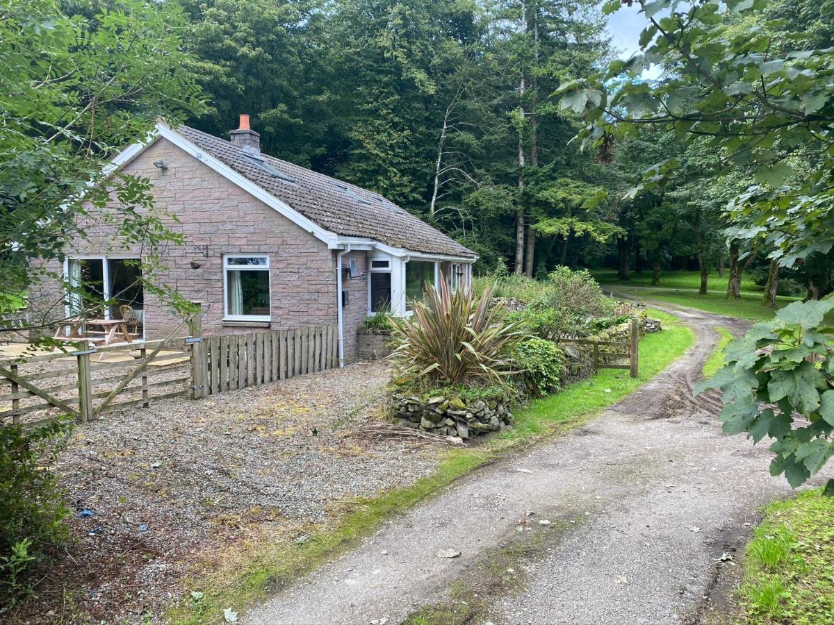 Tranquil Thornhill Retreat With Hot Tub Moniaive