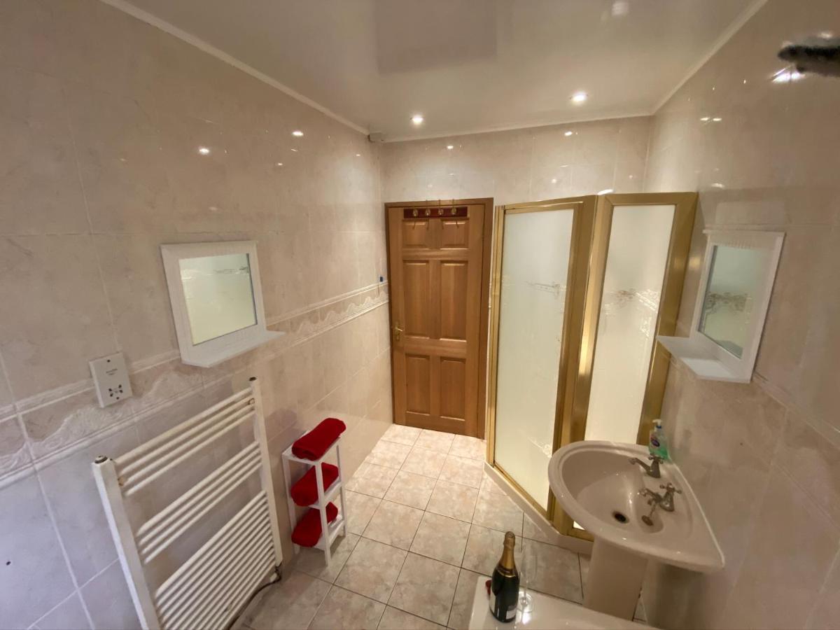 Tranquil Thornhill Retreat With Hot Tub Moniaive