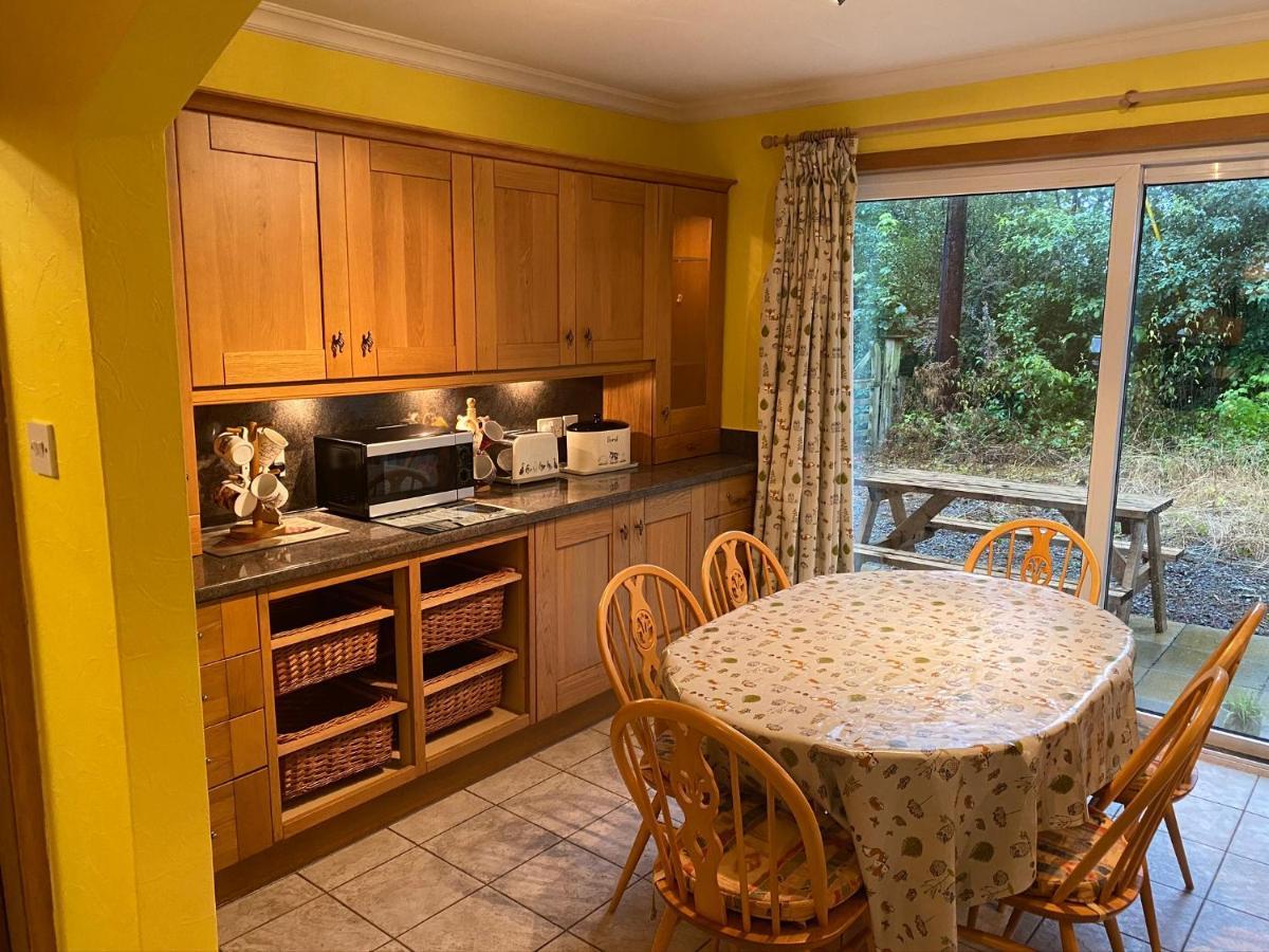 Tranquil Thornhill Retreat With Hot Tub *