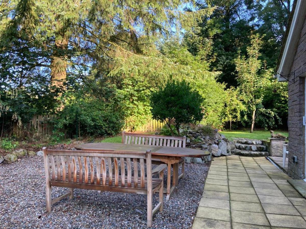 Tranquil Thornhill Retreat With Hot Tub Holiday home *